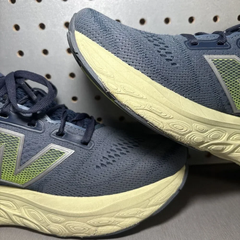 New Balance Fresh Foam X 880v14 Running Shoes Mens Sz 8.5 Navy Blue M880G14 READ